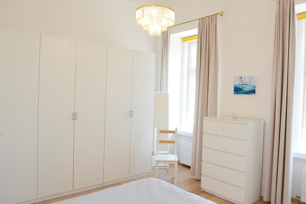 Apartment Am Traunsee Gmunden Rum bild
